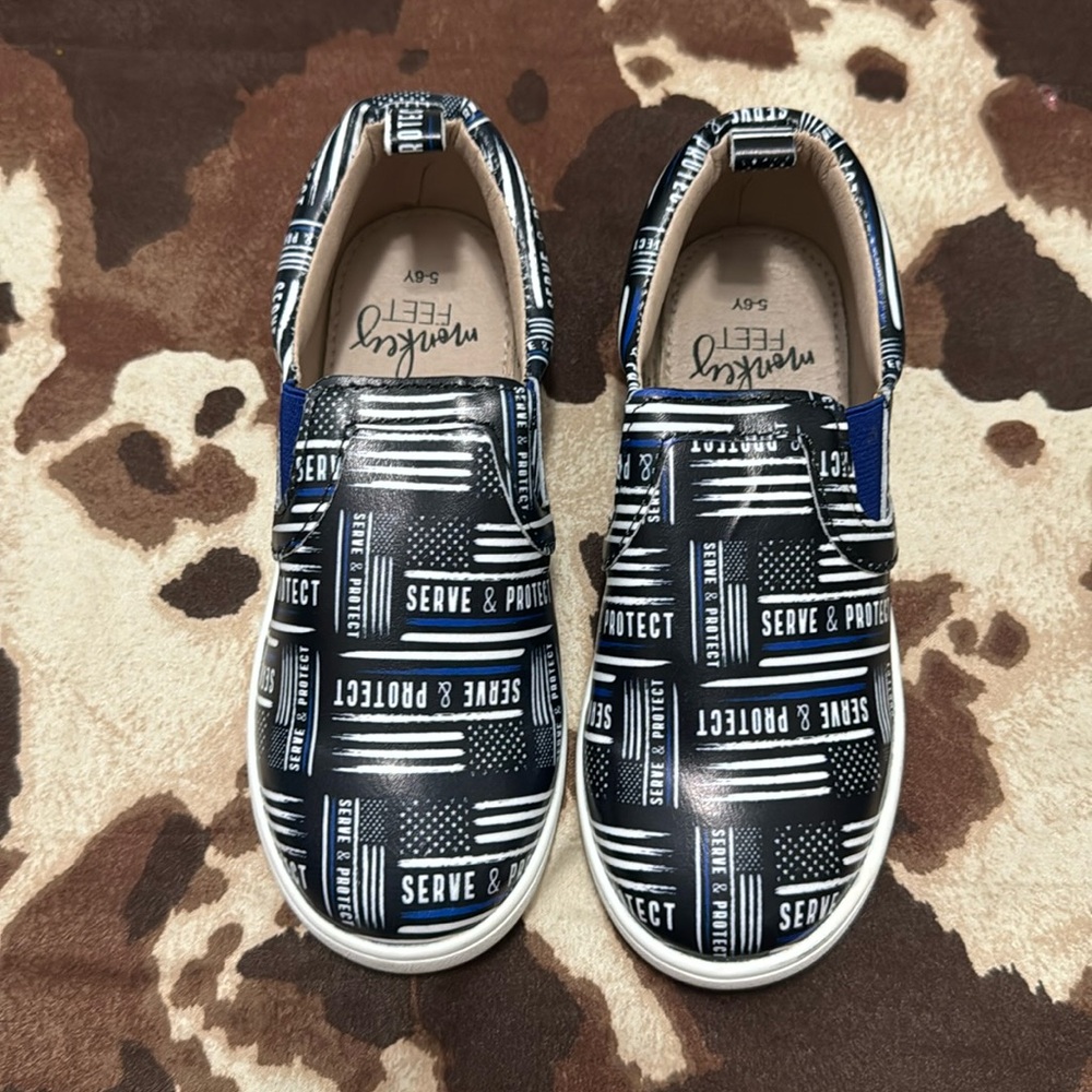 Monkey feet girls shoes